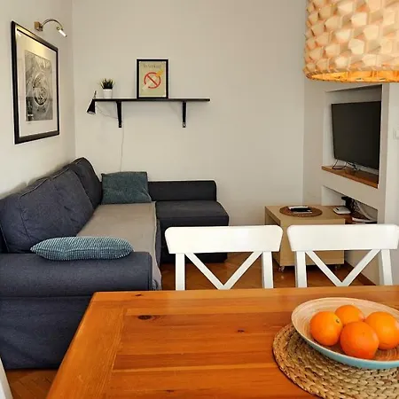 Bialy Dom - 2 Bedrooms Katovice Exteriér fotografie