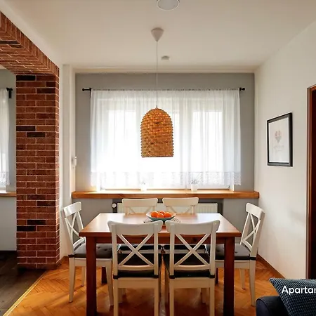 Bialy Dom - 2 Bedrooms Katovice Exteriér fotografie