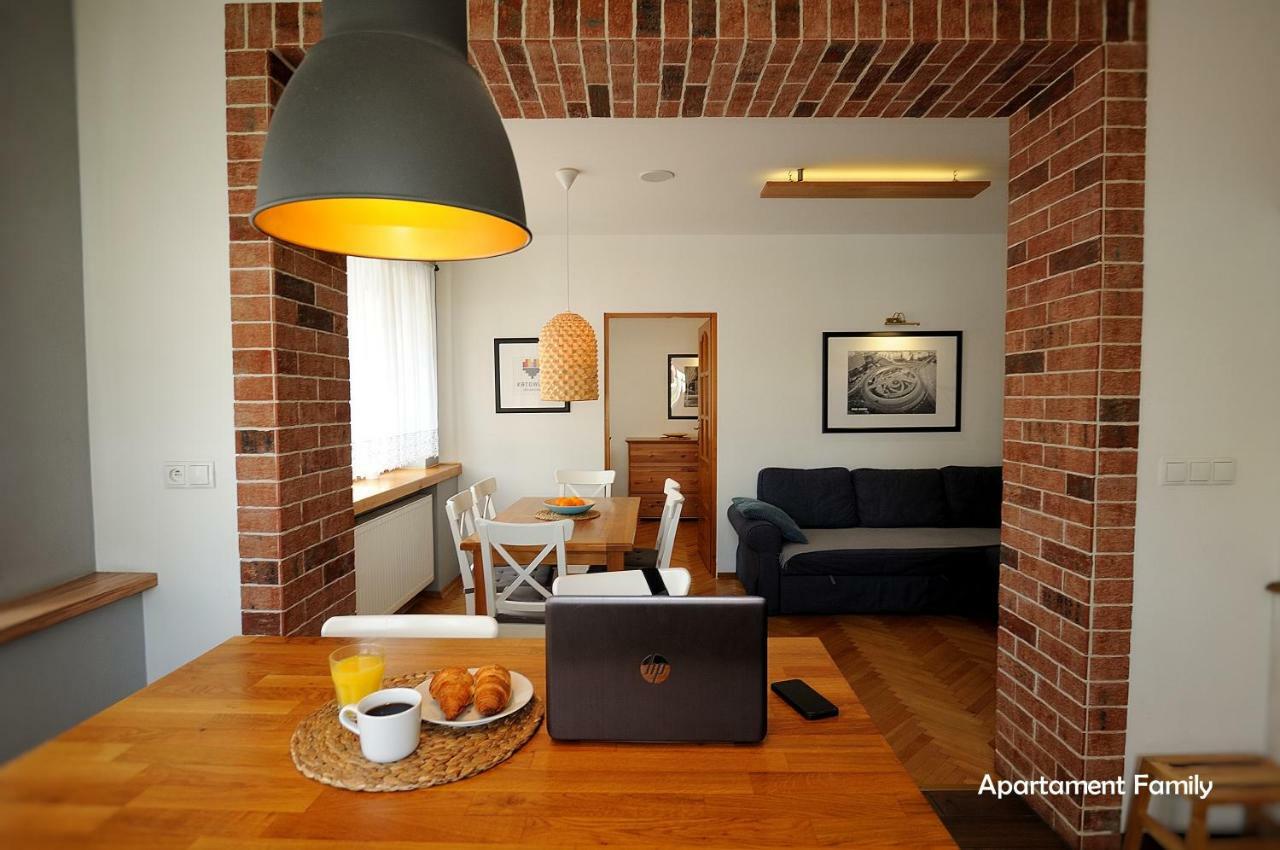 Bialy Dom - 2 Bedrooms *