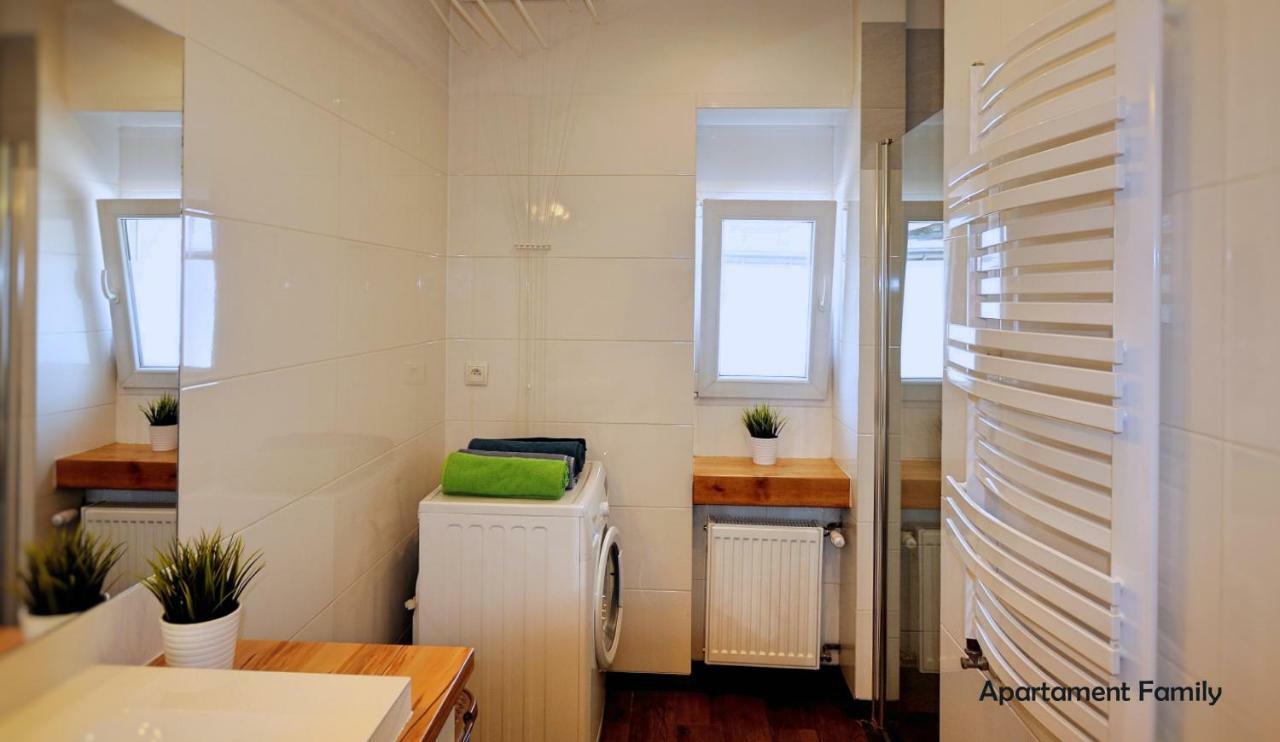 Bialy Dom - 2 Bedrooms *