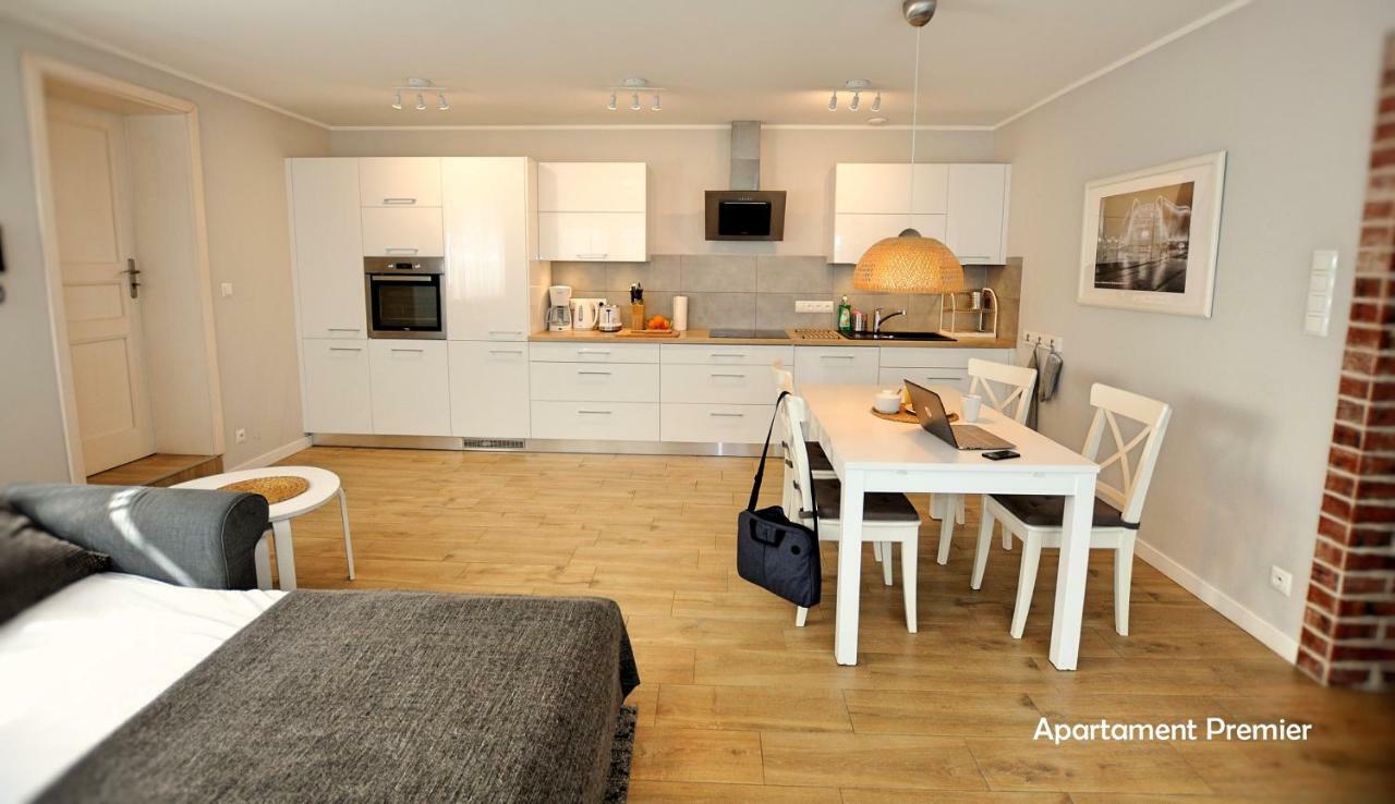 Bialy Dom - 2 Bedrooms Katovice